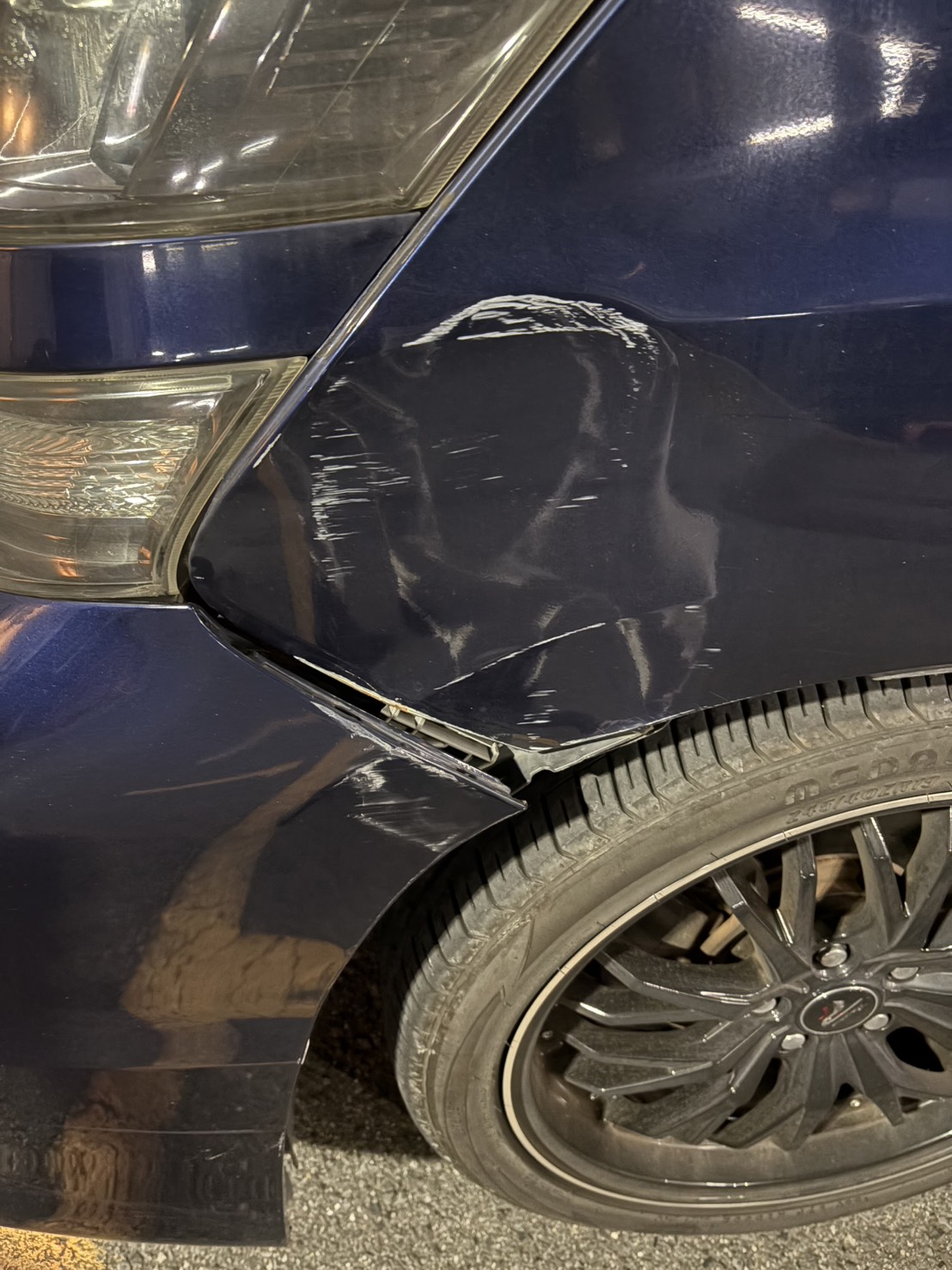 左前損傷部拡大